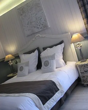 Host & Vinum - Le Clos Des Pins Hotel 4*